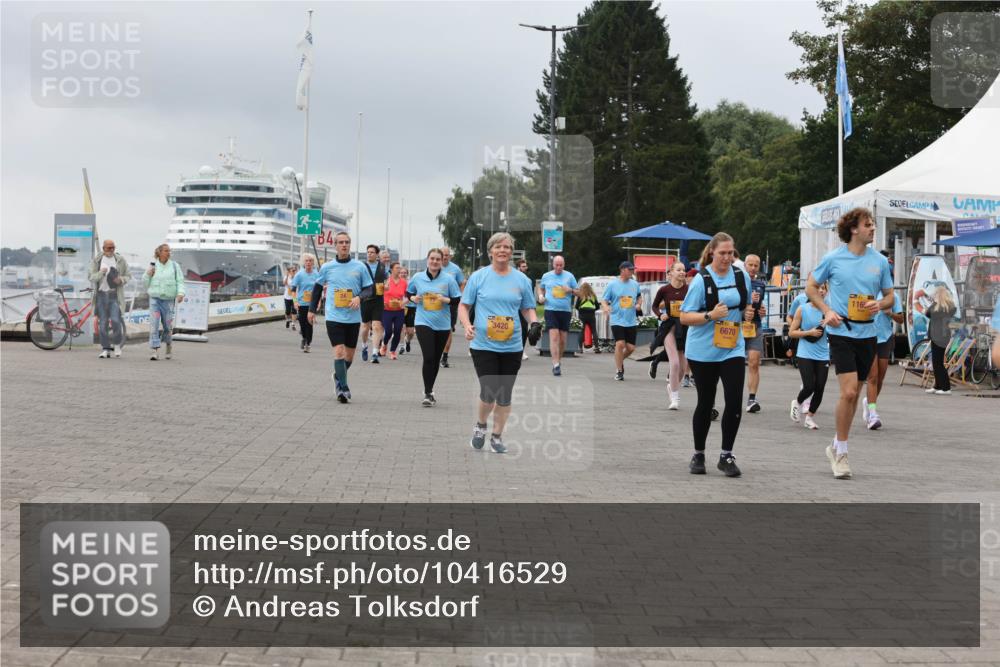 13.09.2026 - Kiel Lauf Andreas Tolksdorf http://msf.ph/oto/10416529 13.09.2026 10:07:20 Kiellinie 3420, 11679, 6670, 116 meine-sportfotos.de