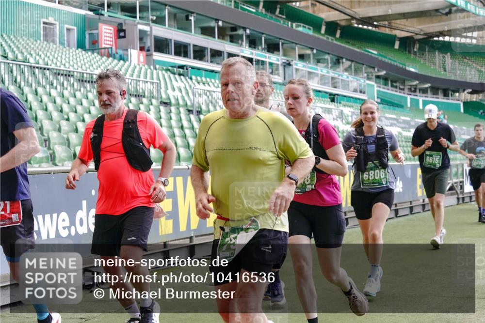 13.09.2026 - 21. swb-Marathon Bremen Michael Burmester http://msf.ph/oto/10416536 13.09.2026 13:19:49 Laufen im Stadion 333, 464, 486, 512, 921, 938, 1066, 1129, 1156, 1409, 1431, 1446, 1506, 1697, 1756, 1765, 1815, 1916, 2010, 2028, 2064, 2137, 2224, 2240, 2294, 2315, 2349, 2417, 2453, 2501, 2533, 2557, 2563, 2622, 2626, 2689, 2694, 2695, 2702, 2703, 2722, 2756, 2786, 2843, 2845, 2857, 2879, 2944, 2983, 3017, 3018, 3031, 3035, 3036, 3037, 3046, 3059, 3072, 3096, 3116, 3139, 3189, 3198, 3243, 3263, 3264, 3285, 3287, 3310, 3315, 3619, 3879, 4478 meine-sportfotos.de