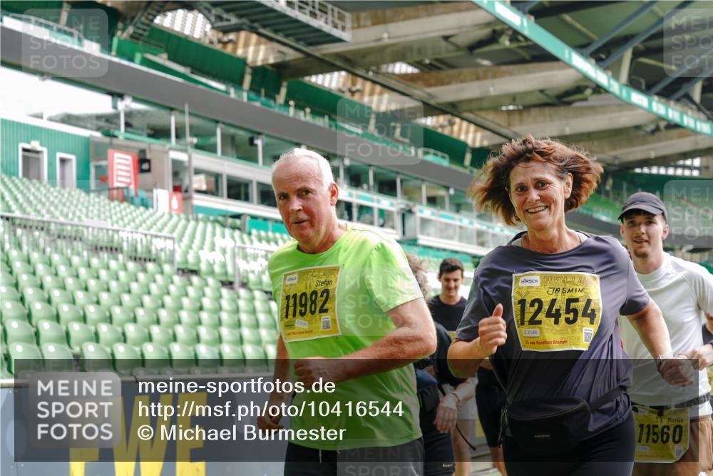 13.09.2026 - 21. swb-Marathon Bremen Michael Burmester http://msf.ph/oto/10416544 13.09.2026 10:42:16 Laufen im Stadion 10148, 10155, 10163, 10247, 10303, 10313, 10330, 10361, 10362, 10395, 10396, 10399, 10414, 10419, 10422, 10461, 10462, 10483, 10490, 10491, 10519, 10527, 10546, 10547, 10557, 10572, 10586, 10644, 10665, 10705, 10706, 10719, 10722, 10752, 10766, 10768, 10773, 10776, 10784, 10804, 10805, 10854, 10859, 10880, 10889, 10909, 10963, 10977, 11026, 11027, 11041, 11043, 11048, 11078, 11084, 11085, 11090, 11097, 11098, 11140, 11173, 11192, 11274 meine-sportfotos.de