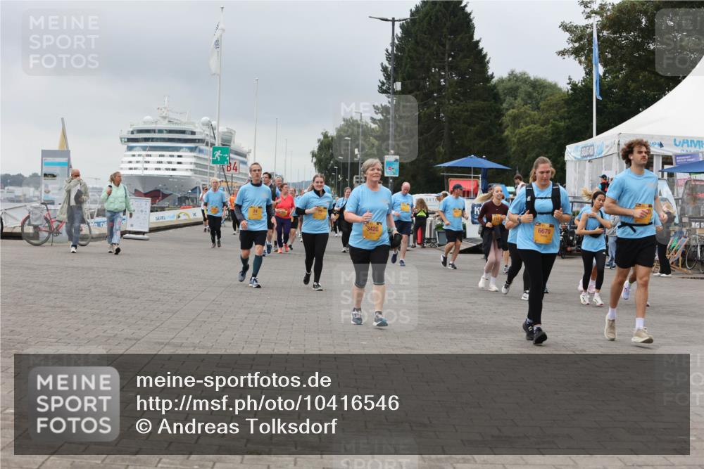 13.09.2026 - Kiel Lauf Andreas Tolksdorf http://msf.ph/oto/10416546 13.09.2026 10:07:21 Kiellinie 600, 3420, 6670 meine-sportfotos.de