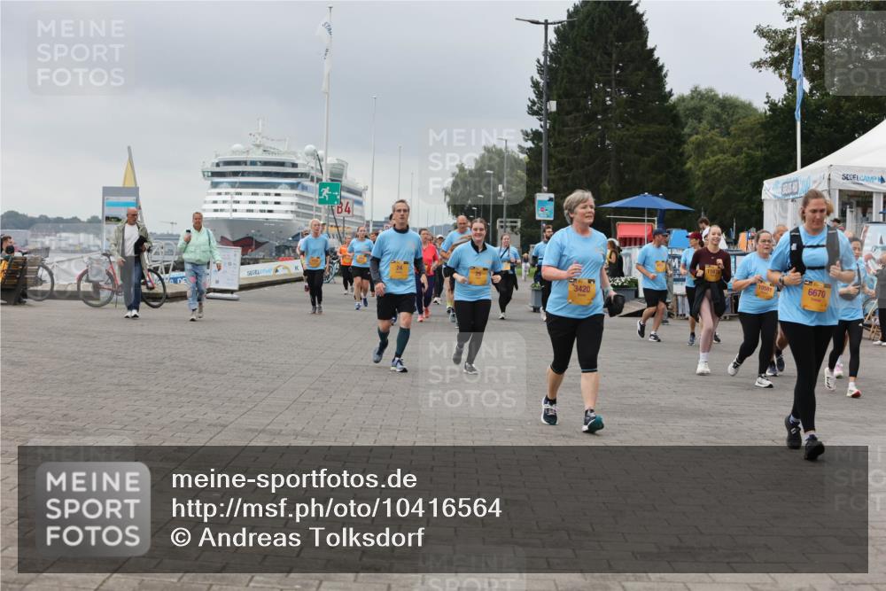 13.09.2026 - Kiel Lauf Andreas Tolksdorf http://msf.ph/oto/10416564 13.09.2026 10:07:21 Kiellinie 3420, 10581, 6670 meine-sportfotos.de