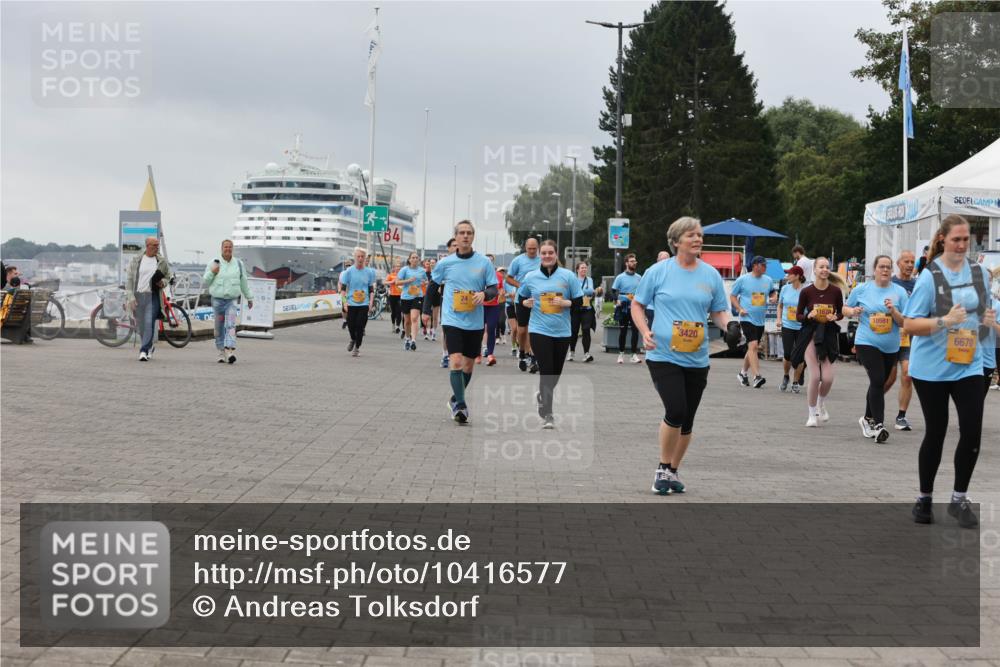 13.09.2026 - Kiel Lauf Andreas Tolksdorf http://msf.ph/oto/10416577 13.09.2026 10:07:22 Kiellinie 3420, 11678, 10581, 6670 meine-sportfotos.de