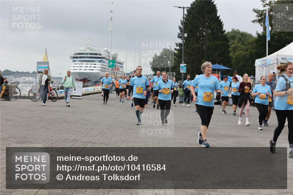 13.09.2026 - Kiel Lauf Andreas Tolksdorf http://msf.ph/oto/10416584 13.09.2026 10:07:22 Kiellinie 3420, 10581, 66 meine-sportfotos.de