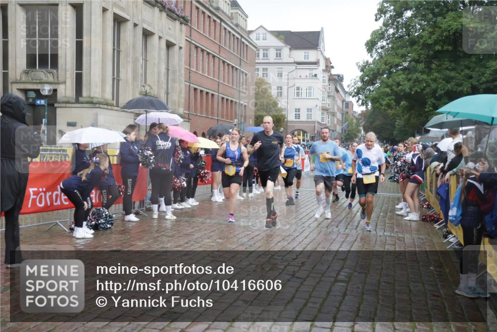 13.09.2026 - Kiel Lauf Yannick Fuchs http://msf.ph/oto/10416606 13.09.2026 10:48:30 Ziel 473, 854, 1161, 1322, 1564, 1763, 1818, 2011, 2042, 2649, 2956, 3031, 3272, 3402, 3773, 4511, 4753, 5546, 5655, 6629, 6935, 7313, 7435, 7724, 8083, 8349, 9561, 10820, 10979, 11304, 199, 596, 960, 995, 1273, 1586, 1595, 1644, 2001, 2097, 2253, 2625, 2712, 3012, 3014, 3715, 3738, 4553, 4720, 4736, 4896, 5116, 5447, 6000, 6418, 6507, 6760, 7104, 7212, 7326, 7668, 8553, 8737, 9915, 9972, 10234, 10265, 10634, 10672, 11005, 11349, 11383, 727 meine-sportfotos.de