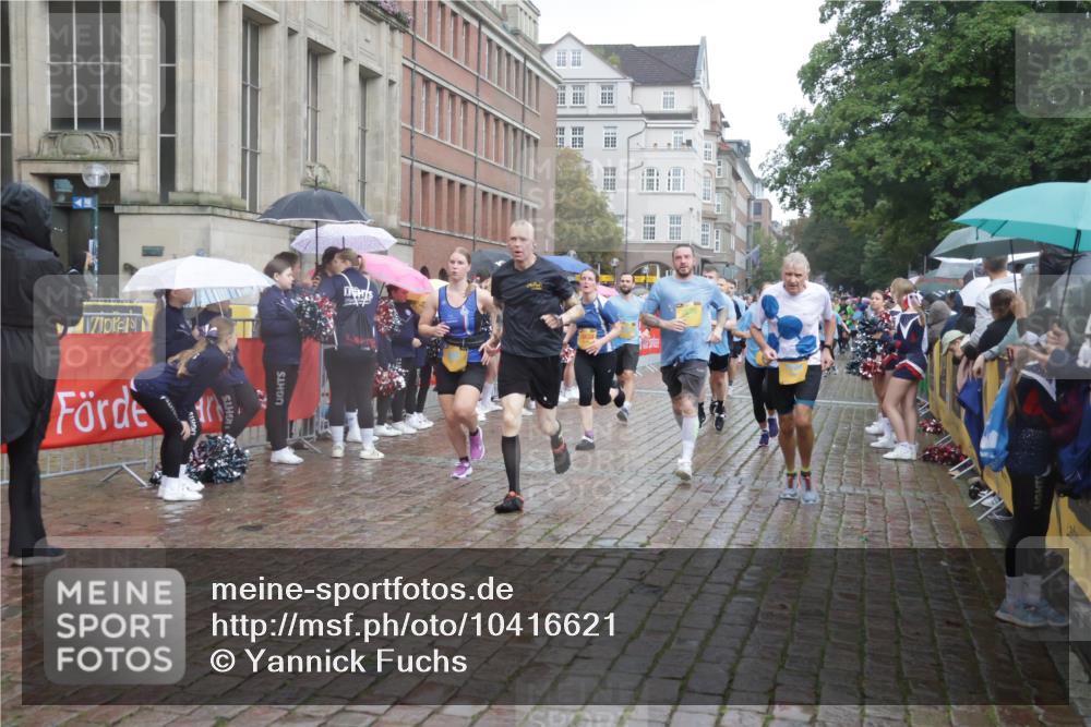13.09.2026 - Kiel Lauf Yannick Fuchs http://msf.ph/oto/10416621 13.09.2026 10:48:31 Ziel 376, 472, 473, 854, 1161, 1322, 1564, 1763, 1818, 2011, 2042, 2649, 2956, 3031, 3272, 3402, 3773, 4511, 4753, 5546, 5655, 6629, 6935, 7313, 7435, 7724, 8083, 8305, 8349, 9561, 10820, 10979, 11304, 199, 596, 960, 995, 1273, 1586, 1595, 1644, 2001, 2097, 2253, 2625, 2712, 3012, 3014, 3738, 4553, 4720, 4736, 4896, 5116, 5447, 6000, 6418, 6507, 6760, 7104, 7212, 7326, 7668, 8553, 8737, 9915, 9972, 10234, 10265, 10634, 10672, 11005, 11349, 11383, 439, 727 meine-sportfotos.de