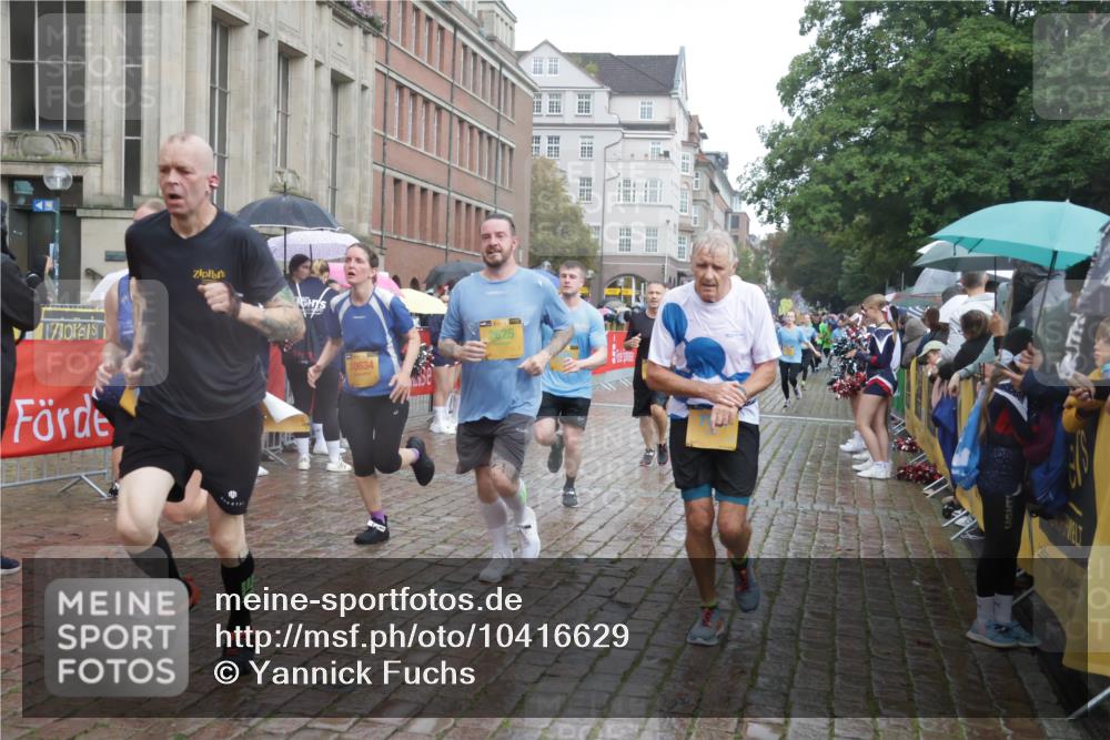 13.09.2026 - Kiel Lauf Yannick Fuchs http://msf.ph/oto/10416629 13.09.2026 10:48:32 Ziel 147, 170, 376, 472, 473, 854, 1161, 1322, 1564, 1763, 1818, 2011, 2042, 2649, 2956, 3031, 3272, 3402, 3773, 4511, 4753, 5546, 5655, 6629, 6935, 7313, 7435, 7724, 8083, 8305, 8349, 9561, 10820, 10979, 11304, 199, 596, 960, 995, 1273, 1564, 1586, 1595, 1644, 2001, 2097, 2253, 2625, 2712, 3012, 3014, 3738, 4553, 4720, 4736, 4896, 5116, 5447, 6000, 6418, 6507, 6760, 7104, 7212, 7326, 7668, 8553, 8737, 9972, 10234, 10265, 10634, 10672, 11005, 11349, 11383, 439, 727 meine-sportfotos.de