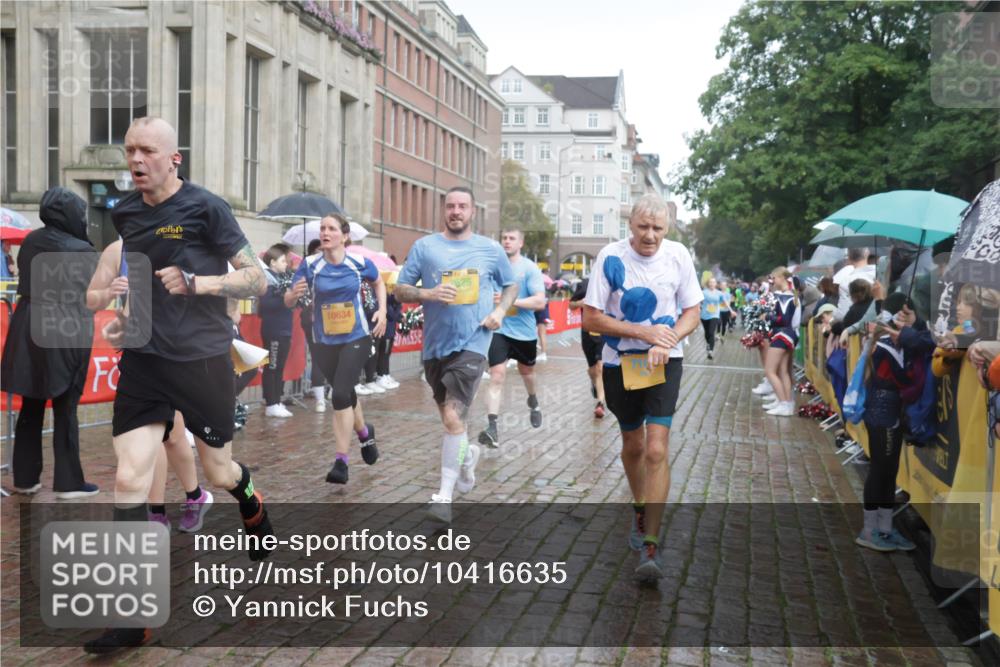 13.09.2026 - Kiel Lauf Yannick Fuchs http://msf.ph/oto/10416635 13.09.2026 10:48:32 Ziel 147, 170, 376, 472, 473, 854, 1161, 1322, 1564, 1763, 1818, 2011, 2042, 2649, 2956, 3031, 3272, 3402, 3773, 4511, 4753, 5546, 5655, 6629, 6935, 7313, 7435, 7724, 8083, 8305, 8349, 9561, 10820, 10979, 11304, 199, 596, 960, 995, 1273, 1564, 1586, 1595, 1644, 2001, 2097, 2253, 2625, 2712, 3012, 3014, 3738, 4553, 4720, 4736, 4896, 5116, 5447, 6000, 6418, 6507, 6760, 7104, 7212, 7326, 7668, 8553, 8737, 9972, 10234, 10265, 10634, 10672, 11005, 11349, 11383, 439, 727 meine-sportfotos.de