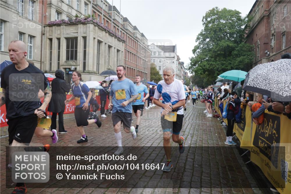 13.09.2026 - Kiel Lauf Yannick Fuchs http://msf.ph/oto/10416647 13.09.2026 10:48:33 Ziel 147, 170, 376, 472, 473, 854, 1161, 1322, 1763, 1818, 2011, 2042, 2649, 2956, 3031, 3272, 3402, 3613, 3773, 3845, 4511, 4753, 5546, 5655, 6629, 7313, 7435, 7724, 8305, 8349, 10820, 10979, 11304, 199, 596, 960, 995, 1273, 1564, 1586, 1595, 1644, 2001, 2097, 2253, 2625, 2712, 3012, 3014, 3738, 4511, 4553, 4720, 4736, 4896, 5116, 5447, 5546, 6000, 6418, 6507, 6760, 7104, 7212, 7326, 7668, 8553, 8737, 9972, 10234, 10265, 10634, 10672, 11005, 11349, 11383, 439, 727 meine-sportfotos.de
