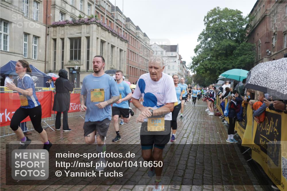13.09.2026 - Kiel Lauf Yannick Fuchs http://msf.ph/oto/10416650 13.09.2026 10:48:33 Ziel 147, 170, 376, 472, 473, 854, 1161, 1322, 1763, 1818, 2011, 2042, 2649, 2956, 3031, 3272, 3402, 3613, 3773, 3845, 4511, 4753, 5546, 5655, 6629, 7313, 7435, 7724, 8305, 8349, 10820, 10979, 11304, 199, 596, 960, 995, 1273, 1564, 1586, 1595, 1644, 2001, 2097, 2253, 2625, 2712, 3012, 3014, 3738, 4511, 4553, 4720, 4736, 4896, 5116, 5447, 5546, 6000, 6418, 6507, 6760, 7104, 7212, 7326, 7668, 8553, 8737, 9972, 10234, 10265, 10634, 10672, 11005, 11349, 11383, 439, 727 meine-sportfotos.de