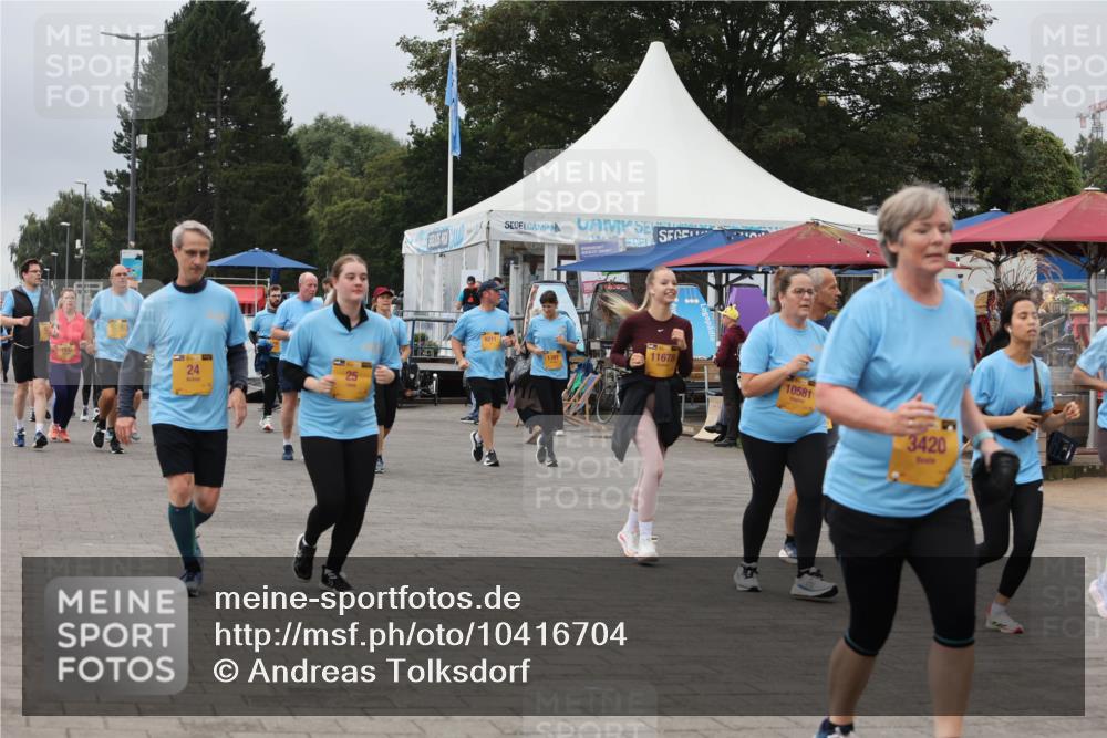 13.09.2026 - Kiel Lauf Andreas Tolksdorf http://msf.ph/oto/10416704 13.09.2026 10:07:25 Kiellinie 24, 11678, 10581, 3420 meine-sportfotos.de