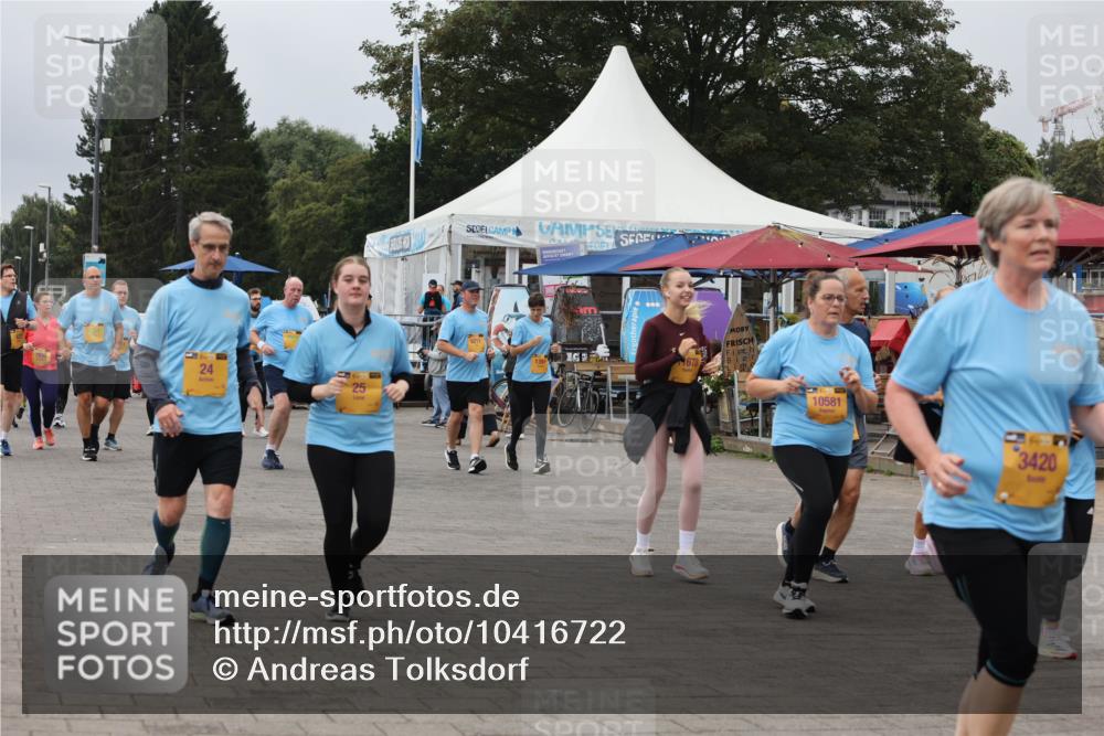 13.09.2026 - Kiel Lauf Andreas Tolksdorf http://msf.ph/oto/10416722 13.09.2026 10:07:25 Kiellinie 24, 25, 1678, 10581, 3420 meine-sportfotos.de