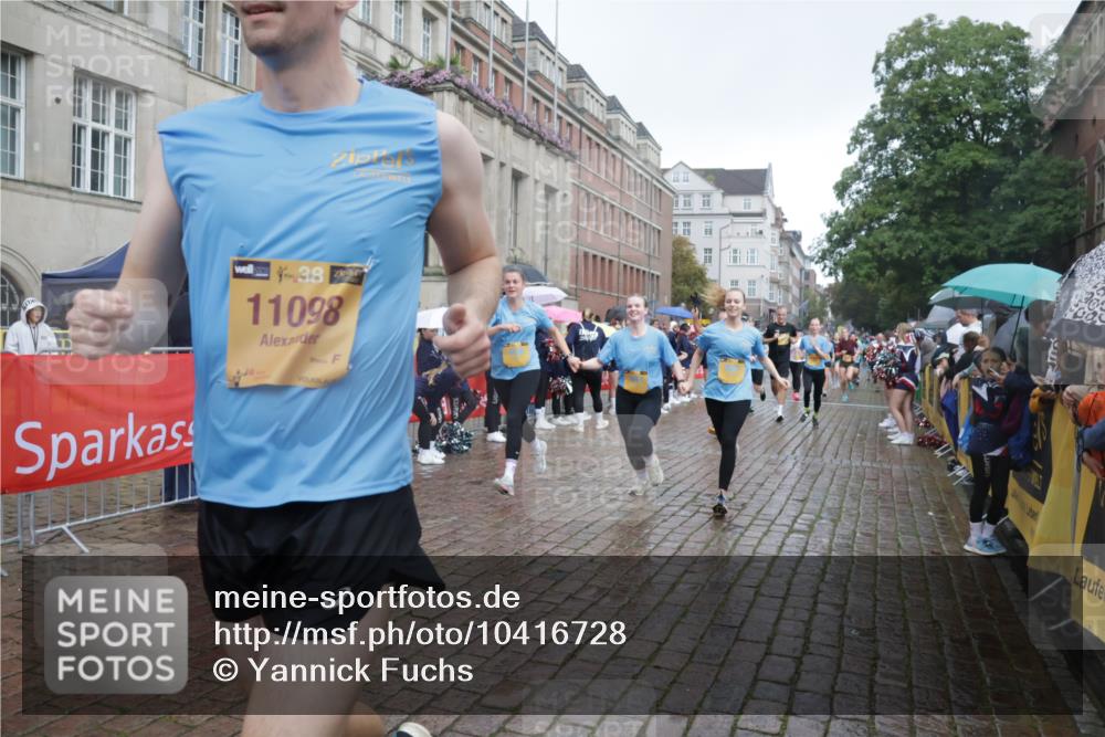 13.09.2026 - Kiel Lauf Yannick Fuchs http://msf.ph/oto/10416728 13.09.2026 10:48:36 Ziel 147, 170, 376, 418, 472, 473, 1161, 1322, 1930, 2011, 2042, 2649, 2956, 3031, 3613, 3773, 3845, 4510, 4753, 5246, 5655, 6629, 7313, 7435, 7724, 8305, 8349, 8706, 9574, 10979, 11304, 12689, 199, 473, 854, 960, 1161, 1273, 1564, 1595, 1644, 1763, 1818, 2001, 2097, 2253, 2649, 2712, 3012, 3014, 3272, 3402, 3738, 4511, 4553, 4720, 4736, 4896, 5116, 5447, 5546, 6000, 6418, 6760, 7212, 7326, 7668, 8553, 8737, 9972, 10234, 10265, 10672, 11005, 11349, 11383, 439, 727, 3012, 3014 meine-sportfotos.de
