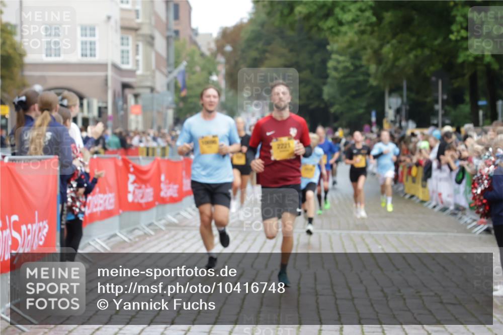 13.09.2026 - Kiel Lauf Yannick Fuchs http://msf.ph/oto/10416748 13.09.2026 09:37:52 Ziel 2057, 2221, 2638, 2854, 4089, 4790, 7723, 8702, 9518, 10444, 10690, 2417, 2720, 3481, 4252, 4737, 5837, 7050, 7827, 8658, 8661, 9696, 10220, 10656, 10778, 12416, 235, 836, 1487, 2408, 5242, 5534, 5930, 7459, 12613, 999, 3174, 3481, 4737, 8658 meine-sportfotos.de