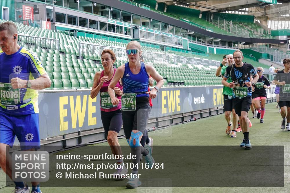 13.09.2026 - 21. swb-Marathon Bremen Michael Burmester http://msf.ph/oto/10416784 13.09.2026 13:19:56 Laufen im Stadion 333, 464, 486, 512, 704, 921, 938, 1066, 1129, 1156, 1409, 1431, 1446, 1506, 1697, 1756, 1765, 1815, 1916, 2010, 2028, 2064, 2137, 2224, 2240, 2294, 2315, 2349, 2394, 2395, 2417, 2437, 2453, 2501, 2519, 2533, 2557, 2563, 2588, 2622, 2626, 2689, 2694, 2695, 2702, 2703, 2722, 2756, 2786, 2793, 2843, 2845, 2879, 2886, 2944, 2983, 3017, 3018, 3031, 3035, 3036, 3037, 3046, 3059, 3072, 3102, 3116, 3139, 3189, 3198, 3243, 3263, 3264, 3285, 3287, 3310, 3315, 3619, 3879 meine-sportfotos.de