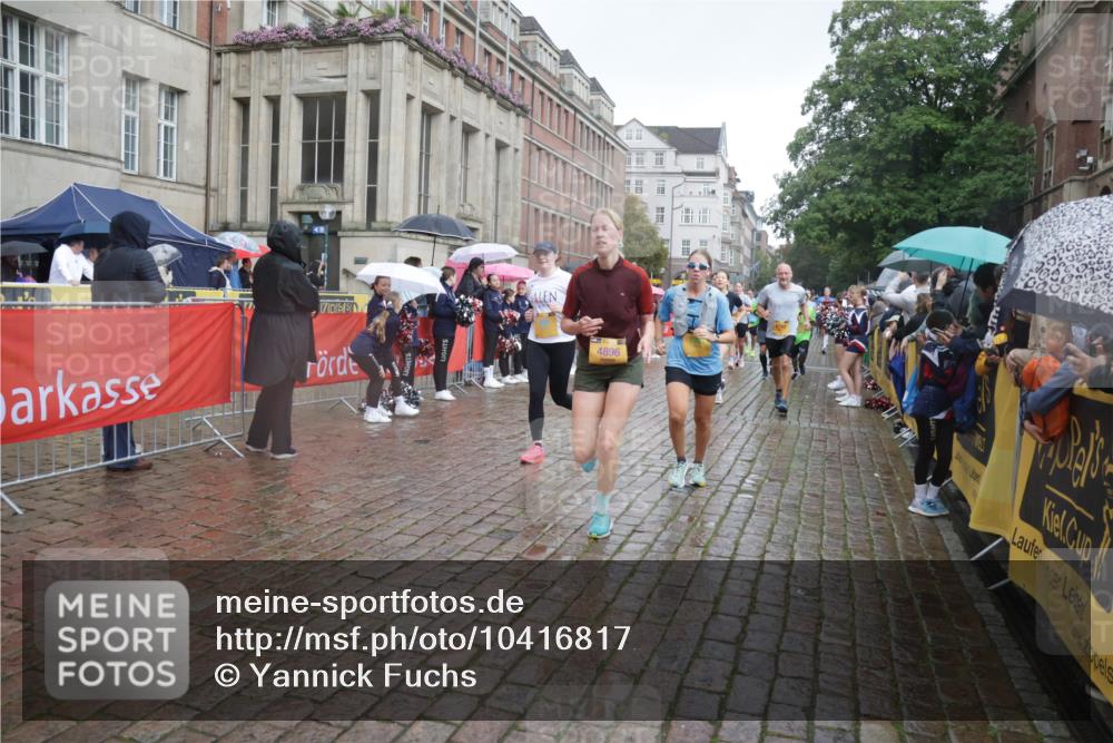 13.09.2026 - Kiel Lauf Yannick Fuchs http://msf.ph/oto/10416817 13.09.2026 10:48:41 Ziel 147, 170, 376, 418, 472, 727, 1930, 2011, 2383, 2956, 3031, 3613, 3631, 3773, 3845, 4201, 4510, 5246, 5655, 5841, 6039, 7313, 7354, 7435, 7724, 8305, 8706, 9353, 9500, 9574, 12588, 12689, 199, 473, 854, 960, 1161, 1322, 1564, 1595, 1644, 1763, 1818, 2001, 2042, 2097, 2253, 2649, 2712, 3272, 3402, 3738, 4511, 4553, 4720, 4736, 4753, 4896, 5116, 5447, 5546, 6000, 6760, 7212, 7326, 8553, 8737, 9972, 10234, 10265, 10672, 11005, 11349, 11383, 439, 3012, 3014, 10933 meine-sportfotos.de