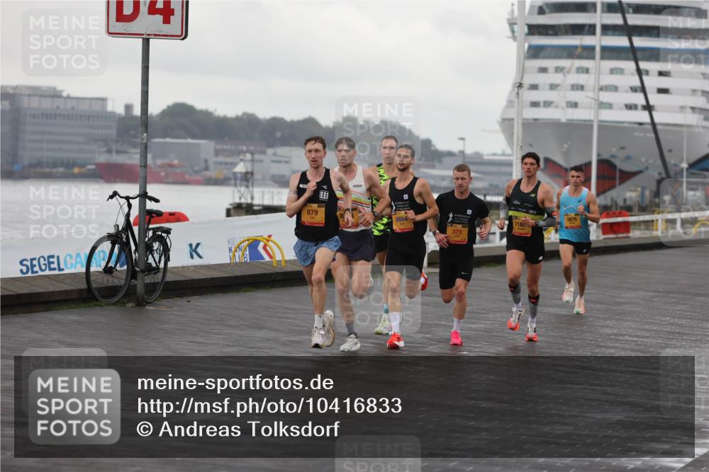 13.09.2026 - Kiel Lauf Andreas Tolksdorf http://msf.ph/oto/10416833 13.09.2026 10:55:47 Kiellinie 4, 2875, 1180, 879, 6694, 379 meine-sportfotos.de