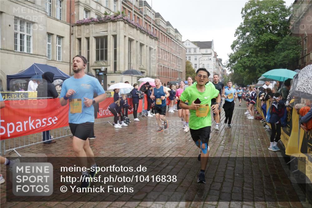 13.09.2026 - Kiel Lauf Yannick Fuchs http://msf.ph/oto/10416838 13.09.2026 10:48:45 Ziel 147, 170, 376, 418, 472, 727, 1455, 1930, 2383, 3613, 3631, 3845, 3916, 4201, 4510, 5074, 5246, 5841, 6039, 6087, 6623, 7354, 8305, 8570, 8706, 9353, 9500, 9574, 10546, 11879, 12588, 12689, 199, 473, 854, 1161, 1322, 1564, 1644, 1763, 1818, 2001, 2011, 2042, 2097, 2253, 2649, 2956, 3031, 3272, 3402, 3738, 3773, 4511, 4553, 4736, 4753, 5116, 5447, 5546, 5655, 6000, 6760, 7326, 8553, 9972, 10234, 10265, 10672, 11005, 11349, 11383, 439, 3012, 3014, 10933 meine-sportfotos.de