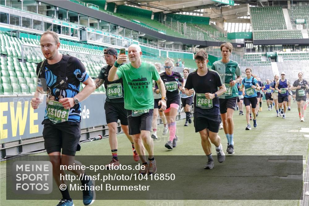 13.09.2026 - 21. swb-Marathon Bremen Michael Burmester http://msf.ph/oto/10416850 13.09.2026 13:19:58 Laufen im Stadion 333, 464, 486, 512, 704, 921, 938, 1066, 1129, 1156, 1409, 1431, 1446, 1506, 1697, 1756, 1765, 1815, 1916, 2010, 2028, 2064, 2137, 2224, 2240, 2294, 2315, 2349, 2394, 2395, 2417, 2437, 2453, 2501, 2519, 2533, 2557, 2563, 2588, 2622, 2626, 2689, 2694, 2695, 2702, 2703, 2722, 2756, 2786, 2793, 2843, 2845, 2886, 2944, 2983, 3017, 3018, 3031, 3035, 3036, 3037, 3046, 3059, 3072, 3102, 3116, 3139, 3189, 3198, 3243, 3263, 3264, 3285, 3287, 3310, 3315, 3619, 3879 meine-sportfotos.de