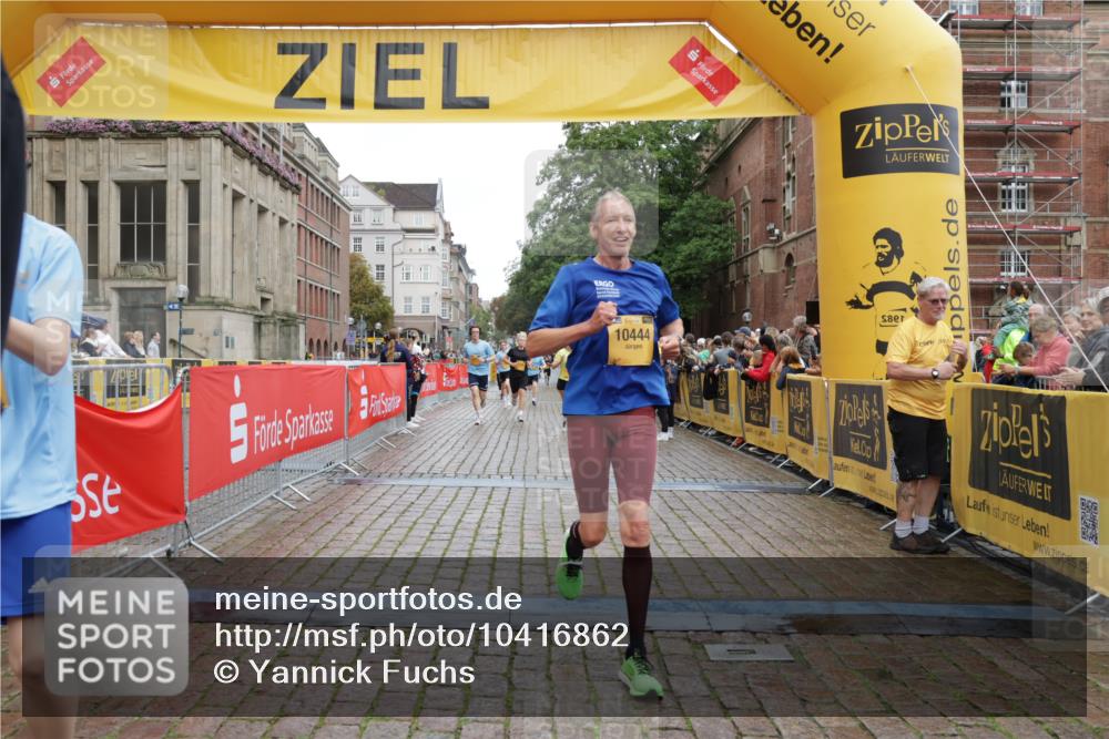 13.09.2026 - Kiel Lauf Yannick Fuchs http://msf.ph/oto/10416862 13.09.2026 09:38:01 Ziel 235, 836, 2221, 2408, 2638, 2854, 4089, 5534, 5930, 7459, 7723, 8702, 10444, 10690, 12613, 2057, 2720, 4252, 4790, 5837, 7050, 7827, 8661, 9518, 10220, 10656, 10778, 12416, 152, 1487, 1946, 2480, 2903, 5242, 6277, 2417, 4737, 5837, 7050, 8661, 9696, 12416 meine-sportfotos.de