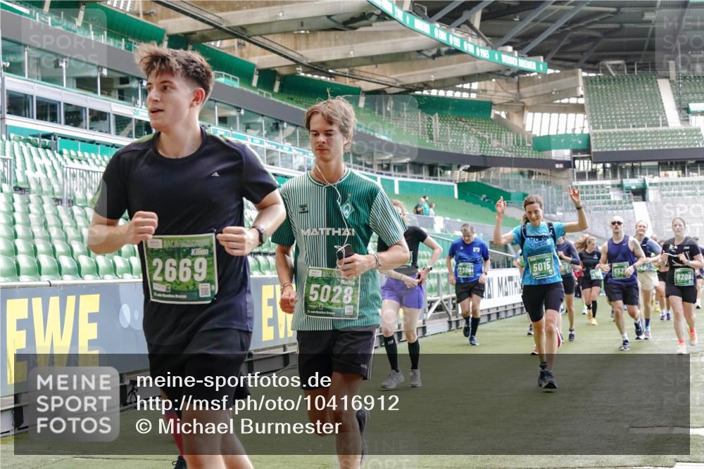 13.09.2026 - 21. swb-Marathon Bremen Michael Burmester http://msf.ph/oto/10416912 13.09.2026 13:20:00 Laufen im Stadion 333, 464, 486, 512, 704, 921, 938, 1066, 1129, 1156, 1409, 1431, 1439, 1446, 1506, 1697, 1756, 1765, 1815, 1916, 2010, 2028, 2064, 2137, 2224, 2240, 2278, 2294, 2315, 2349, 2394, 2395, 2417, 2437, 2453, 2501, 2519, 2533, 2557, 2563, 2588, 2622, 2626, 2689, 2694, 2695, 2702, 2703, 2722, 2756, 2786, 2793, 2843, 2845, 2886, 2944, 2983, 3017, 3018, 3031, 3035, 3036, 3037, 3046, 3059, 3072, 3102, 3116, 3139, 3189, 3198, 3243, 3263, 3264, 3285, 3287, 3310, 3315, 3619, 3879 meine-sportfotos.de