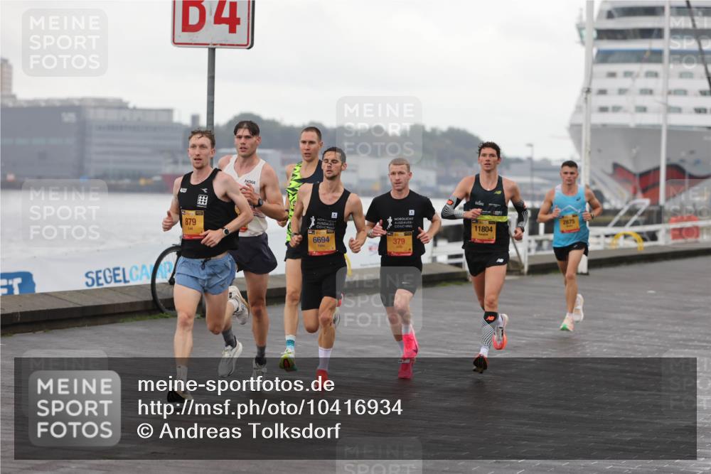 13.09.2026 - Kiel Lauf Andreas Tolksdorf http://msf.ph/oto/10416934 13.09.2026 10:55:48 Kiellinie 4, 879, 6694, 379, 2875, 11804 meine-sportfotos.de