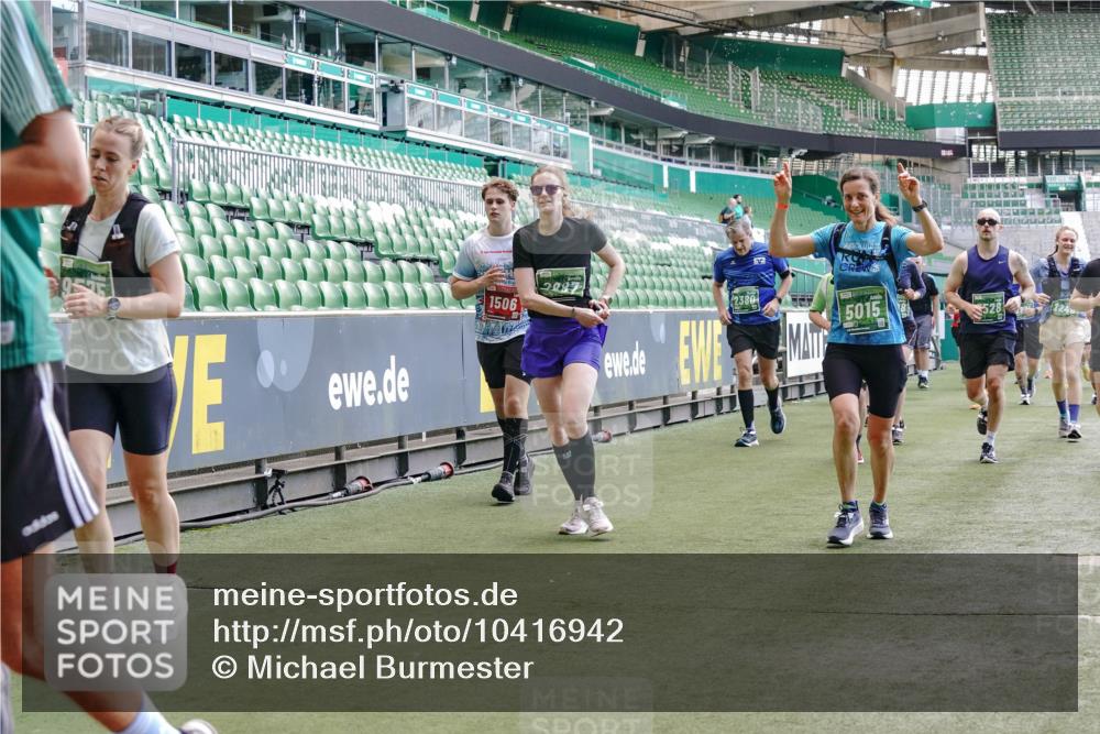 13.09.2026 - 21. swb-Marathon Bremen Michael Burmester http://msf.ph/oto/10416942 13.09.2026 13:20:01 Laufen im Stadion 333, 464, 486, 512, 704, 921, 938, 1066, 1129, 1156, 1409, 1431, 1439, 1446, 1506, 1697, 1756, 1765, 1815, 1916, 2010, 2028, 2064, 2137, 2224, 2240, 2278, 2294, 2315, 2349, 2394, 2395, 2417, 2437, 2453, 2501, 2519, 2533, 2557, 2563, 2588, 2622, 2626, 2689, 2694, 2695, 2702, 2703, 2722, 2756, 2786, 2793, 2843, 2845, 2886, 2944, 2983, 3004, 3017, 3018, 3031, 3035, 3036, 3037, 3046, 3059, 3072, 3102, 3116, 3139, 3189, 3198, 3243, 3263, 3264, 3285, 3287, 3310, 3315, 3619, 3879 meine-sportfotos.de