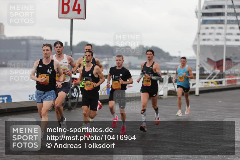 13.09.2026 - Kiel Lauf Andreas Tolksdorf http://msf.ph/oto/10416954 13.09.2026 10:55:48 Kiellinie 4, 88, 6694, 379, 11804 meine-sportfotos.de