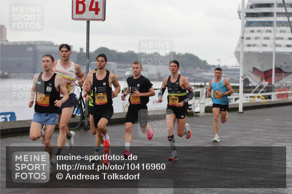 13.09.2026 - Kiel Lauf Andreas Tolksdorf http://msf.ph/oto/10416960 13.09.2026 10:55:48 Kiellinie 879, 4, 39, 6694, 379, 11804 meine-sportfotos.de
