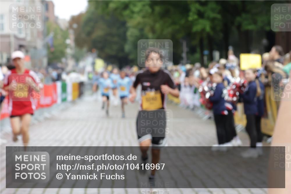 13.09.2026 - Kiel Lauf Yannick Fuchs http://msf.ph/oto/10416967 13.09.2026 09:38:10 Ziel 152, 235, 836, 1487, 2408, 5242, 5534, 5930, 6277, 7459, 12613, 2057, 2221, 2638, 2720, 2854, 4089, 4252, 4790, 7723, 8702, 9518, 10444, 10656, 10690, 1806, 1946, 2480, 2903, 3315, 3344, 4043, 9825, 11351, 7050, 7827, 8661, 10220, 10656, 10778 meine-sportfotos.de