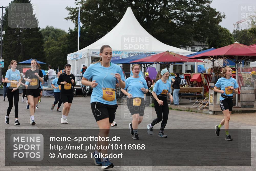13.09.2026 - Kiel Lauf Andreas Tolksdorf http://msf.ph/oto/10416968 13.09.2026 10:07:35 Kiellinie 1442, 1925, 3, 8826, 8014, 7755, 980 meine-sportfotos.de