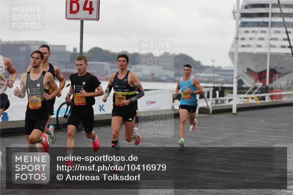 13.09.2026 - Kiel Lauf Andreas Tolksdorf http://msf.ph/oto/10416979 13.09.2026 10:55:49 Kiellinie 4, 5, 394, 6694, 3, 379, 11804, 2875 meine-sportfotos.de
