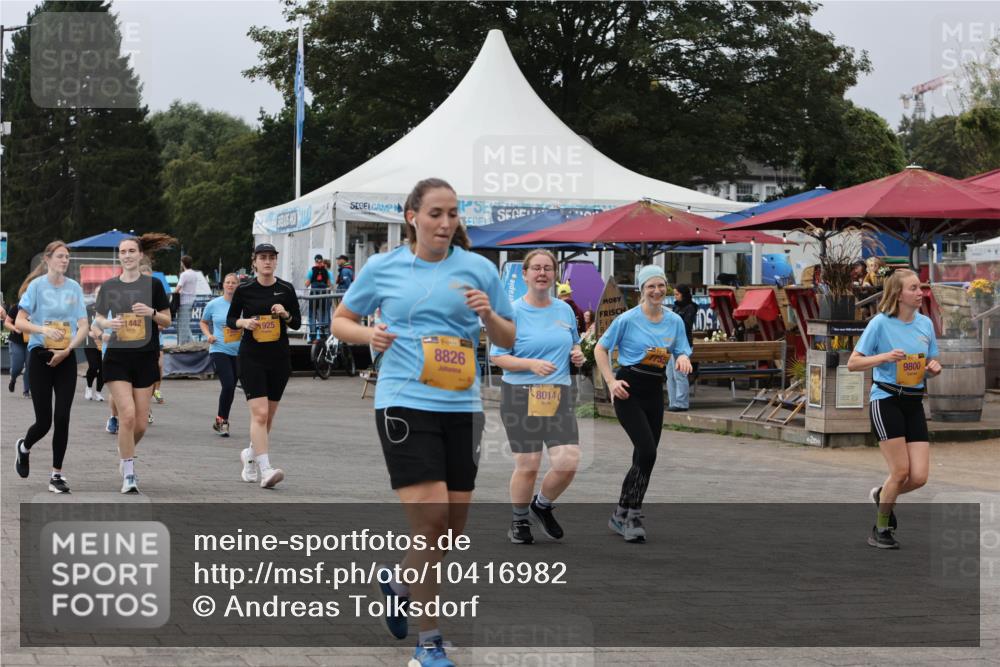 13.09.2026 - Kiel Lauf Andreas Tolksdorf http://msf.ph/oto/10416982 13.09.2026 10:07:36 Kiellinie 1442, 925, 8826, 8014, 9800 meine-sportfotos.de