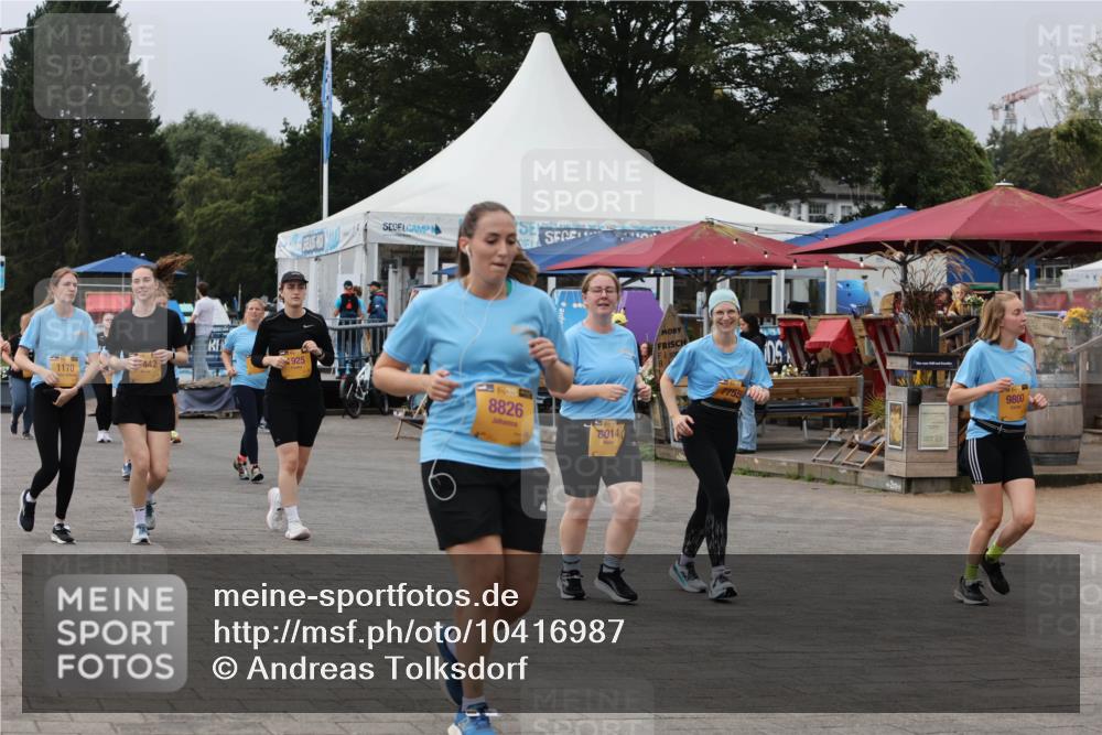 13.09.2026 - Kiel Lauf Andreas Tolksdorf http://msf.ph/oto/10416987 13.09.2026 10:07:36 Kiellinie 1170, 442, 925, 8826, 8014, 9800 meine-sportfotos.de