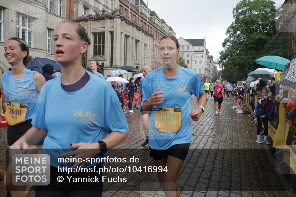 13.09.2026 - Kiel Lauf Yannick Fuchs http://msf.ph/oto/10416994 13.09.2026 10:49:00 Ziel 73, 439, 598, 966, 1087, 1185, 1455, 2810, 3158, 3399, 3496, 3795, 4140, 4528, 4809, 5074, 5228, 5803, 6046, 6050, 6305, 6376, 6745, 7789, 7906, 7999, 8032, 8271, 8342, 8345, 8377, 8891, 8991, 9031, 9728, 10190, 10481, 10546, 11099, 11117, 11475, 11974, 12064, 12527, 12582, 12759, 147, 170, 376, 418, 472, 473, 727, 854, 1161, 1322, 1455, 1763, 1930, 2011, 2042, 2383, 2649, 2956, 3031, 3272, 3613, 3631, 3773, 3845, 3916, 4201, 4510, 4753, 5074, 5246, 5655, 6087 meine-sportfotos.de