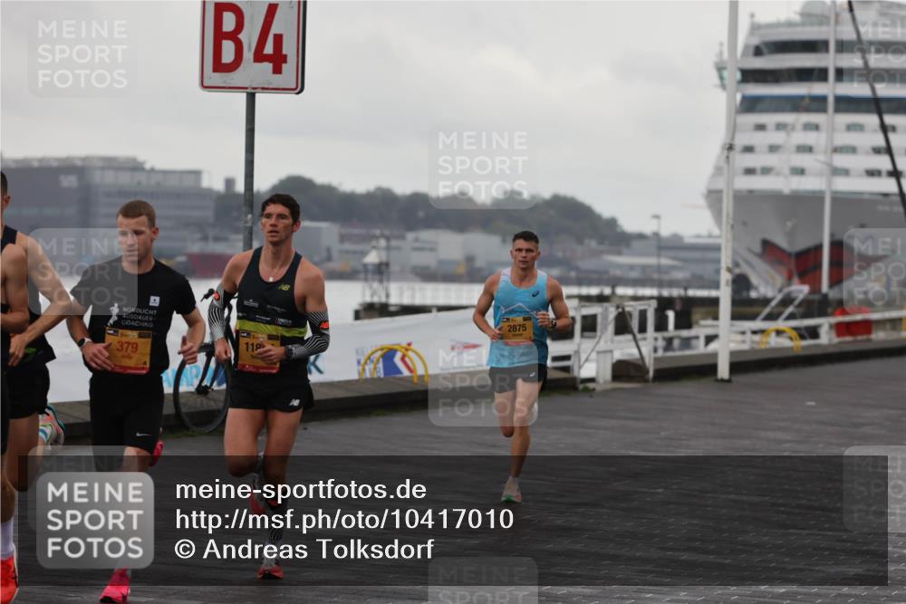 13.09.2026 - Kiel Lauf Andreas Tolksdorf http://msf.ph/oto/10417010 13.09.2026 10:55:49 Kiellinie 133, 379, 4, 39, 119, 2875 meine-sportfotos.de
