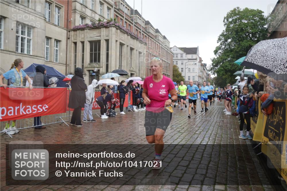 13.09.2026 - Kiel Lauf Yannick Fuchs http://msf.ph/oto/10417021 13.09.2026 10:49:03 Ziel 73, 598, 966, 1087, 1185, 1483, 1732, 1989, 2810, 3399, 3496, 3640, 3795, 4140, 4528, 4809, 4865, 4876, 5228, 5803, 6050, 6305, 6376, 6745, 7545, 7789, 7906, 7999, 8032, 8271, 8329, 8377, 8991, 9031, 9728, 10411, 10481, 11099, 11117, 11475, 11974, 12064, 12527, 12582, 12759, 147, 170, 376, 418, 439, 472, 727, 1185, 1455, 1930, 2011, 2383, 2956, 3031, 3158, 3613, 3631, 3773, 3795, 3845, 3916, 4201, 4510, 4753, 5074, 5246, 5655, 6046, 6087, 6745, 7789, 8891 meine-sportfotos.de