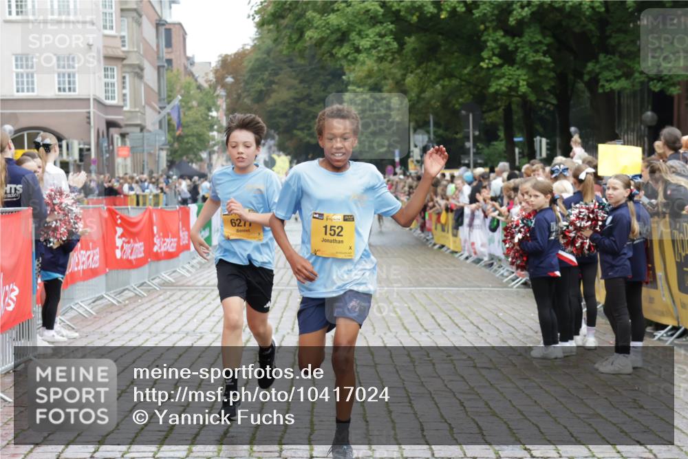 13.09.2026 - Kiel Lauf Yannick Fuchs http://msf.ph/oto/10417024 13.09.2026 09:38:14 Ziel 152, 235, 836, 1487, 2903, 5242, 5534, 6277, 7459, 12613, 836, 2057, 2221, 2408, 2638, 2720, 2854, 4089, 4252, 4790, 5534, 5930, 7723, 8702, 9518, 10444, 10690, 1806, 1946, 2480, 3315, 3344, 4043, 6989, 9825, 11351, 2720, 4252, 7827, 10656, 10778 meine-sportfotos.de