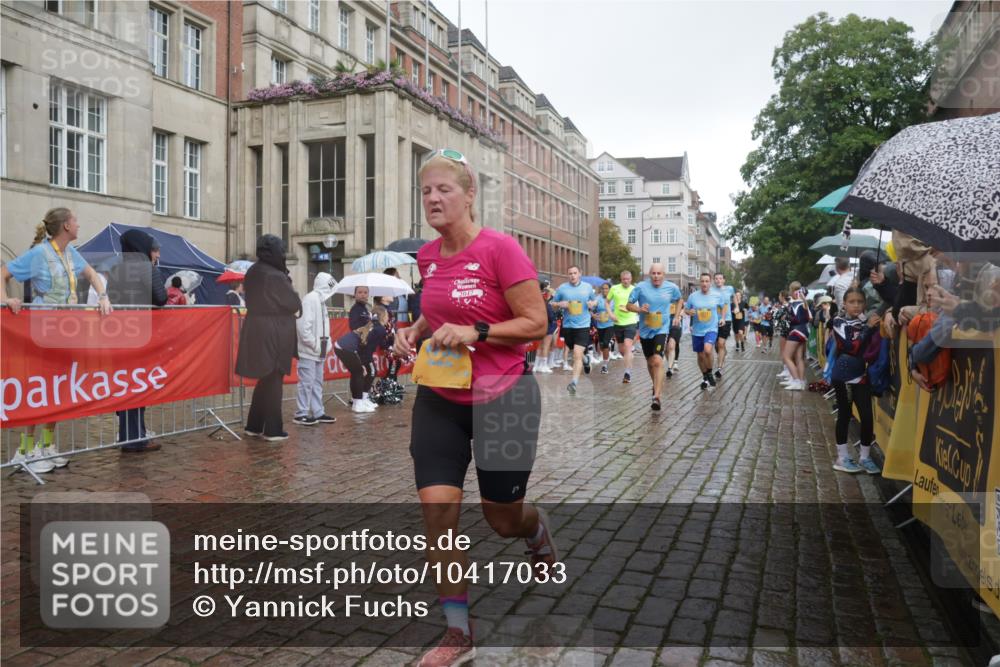 13.09.2026 - Kiel Lauf Yannick Fuchs http://msf.ph/oto/10417033 13.09.2026 10:49:03 Ziel 73, 598, 966, 1087, 1185, 1483, 1732, 1989, 2810, 3399, 3496, 3640, 3795, 4140, 4528, 4809, 4865, 4876, 5228, 5803, 6050, 6305, 6376, 6745, 7545, 7789, 7906, 7999, 8032, 8271, 8329, 8377, 8991, 9031, 9728, 10411, 10481, 11099, 11117, 11475, 11974, 12064, 12527, 12582, 12759, 147, 170, 376, 418, 439, 472, 727, 1185, 1455, 1930, 2011, 2383, 2956, 3031, 3158, 3613, 3631, 3773, 3795, 3845, 3916, 4201, 4510, 4753, 5074, 5246, 5655, 6046, 6087, 6745, 7789, 8891 meine-sportfotos.de