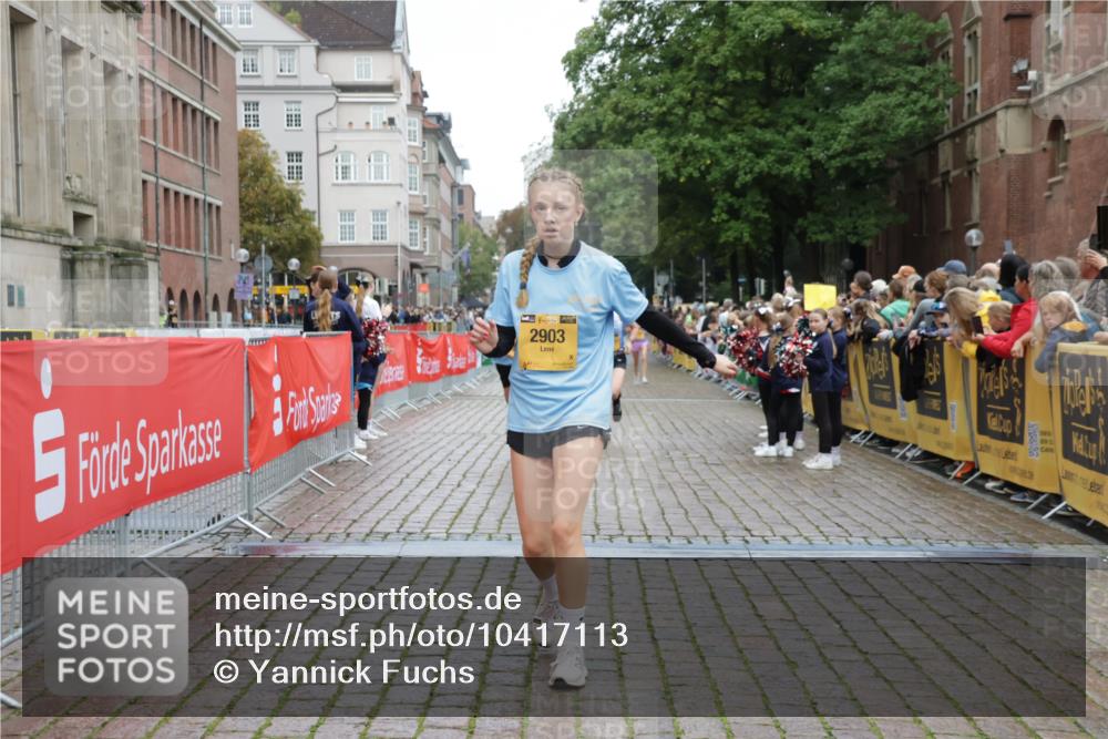 13.09.2026 - Kiel Lauf Yannick Fuchs http://msf.ph/oto/10417113 13.09.2026 09:38:20 Ziel 152, 1487, 1946, 2480, 2903, 3315, 6277, 11351, 235, 836, 2221, 2408, 2638, 2854, 4089, 4790, 5242, 5534, 5930, 7459, 7723, 8702, 10444, 10690, 12613, 1806, 3344, 3814, 4043, 4518, 4975, 6989, 9825, 2057, 2720, 4252, 4790, 9518 meine-sportfotos.de