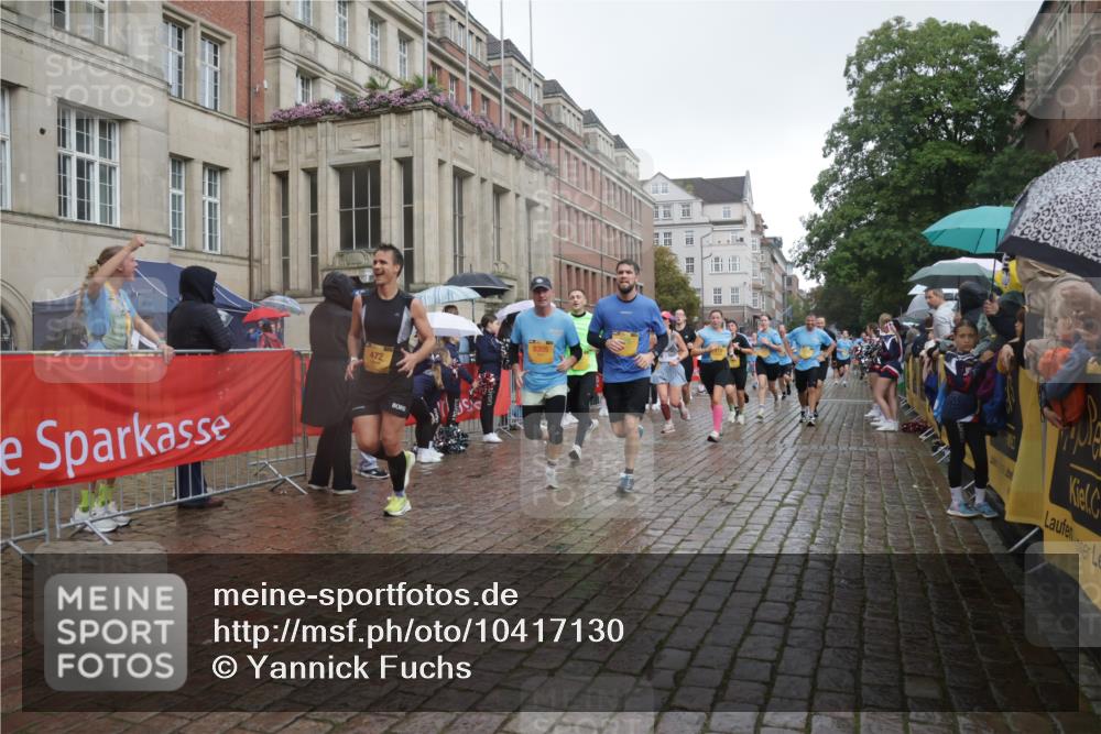 13.09.2026 - Kiel Lauf Yannick Fuchs http://msf.ph/oto/10417130 13.09.2026 10:49:09 Ziel 810, 1087, 1483, 1533, 1732, 1989, 2074, 2810, 2879, 3399, 3640, 4140, 4528, 4670, 4865, 4876, 5543, 5803, 6305, 6376, 6933, 7545, 8032, 8271, 8329, 8594, 8991, 9031, 9728, 10411, 10481, 11099, 11117, 11475, 11974, 12305, 12582, 12759, 73, 147, 170, 376, 418, 439, 472, 598, 727, 966, 1185, 1455, 1930, 2383, 3158, 3496, 3613, 3631, 3795, 3845, 3916, 4201, 4510, 4809, 5074, 5228, 5246, 5803, 6046, 6050, 6087, 6376, 6745, 7789, 7906, 7999, 8377, 8891, 1770, 2133, 147 meine-sportfotos.de