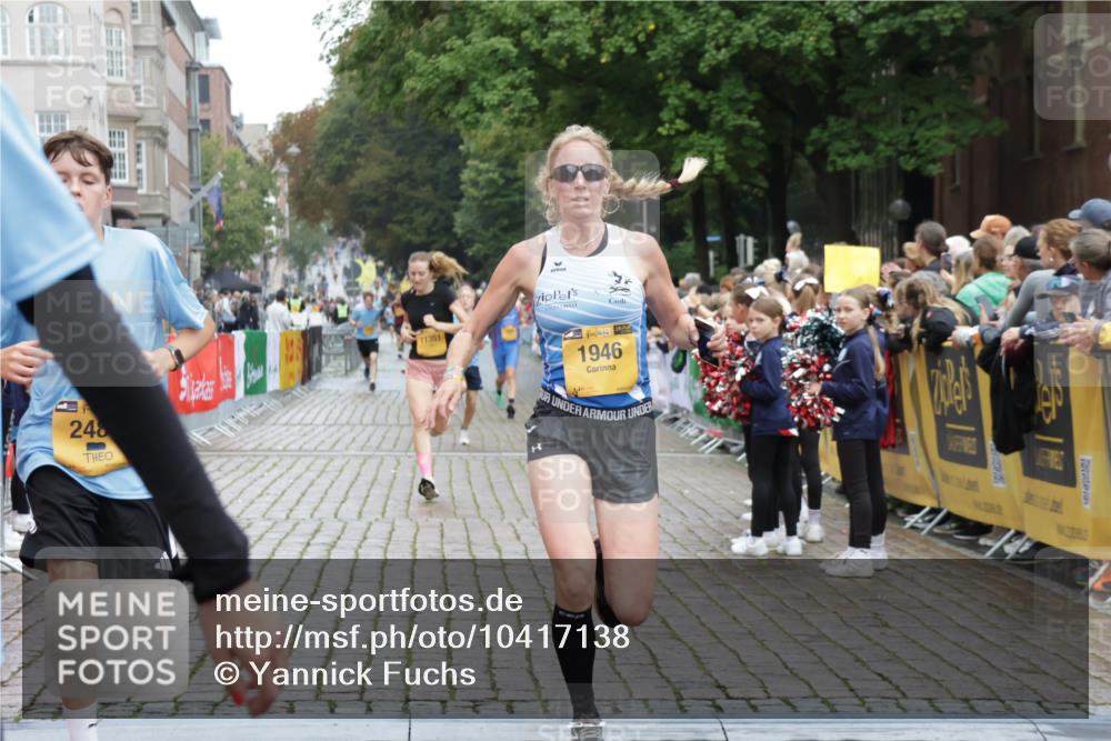 13.09.2026 - Kiel Lauf Yannick Fuchs http://msf.ph/oto/10417138 13.09.2026 09:38:22 Ziel 152, 1946, 2480, 2903, 3315, 3344, 6277, 11351, 235, 836, 1487, 2221, 2408, 2638, 2854, 4089, 5242, 5534, 5930, 7459, 7723, 8702, 10444, 10690, 12613, 1806, 3814, 4043, 4518, 4975, 6989, 8482, 9825, 10415, 2057, 2720, 4252, 4790, 9518 meine-sportfotos.de