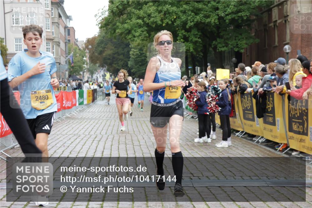 13.09.2026 - Kiel Lauf Yannick Fuchs http://msf.ph/oto/10417144 13.09.2026 09:38:22 Ziel 152, 1946, 2480, 2903, 3315, 3344, 6277, 11351, 235, 836, 1487, 2221, 2408, 2638, 2854, 4089, 5242, 5534, 5930, 7459, 7723, 8702, 10444, 10690, 12613, 1806, 3814, 4043, 4518, 4975, 6989, 8482, 9825, 10415, 2057, 2720, 4252, 4790, 9518 meine-sportfotos.de