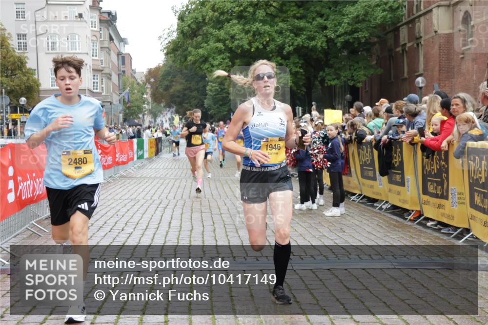 13.09.2026 - Kiel Lauf Yannick Fuchs http://msf.ph/oto/10417149 13.09.2026 09:38:23 Ziel 152, 1946, 2480, 2903, 3315, 3344, 6277, 9825, 11351, 152, 235, 836, 1487, 2221, 2408, 2638, 2854, 4089, 5242, 5534, 5930, 7459, 7723, 8702, 10444, 10690, 12613, 1806, 3814, 4043, 4518, 4975, 6989, 8482, 10415, 2057, 4252, 4790, 9518 meine-sportfotos.de