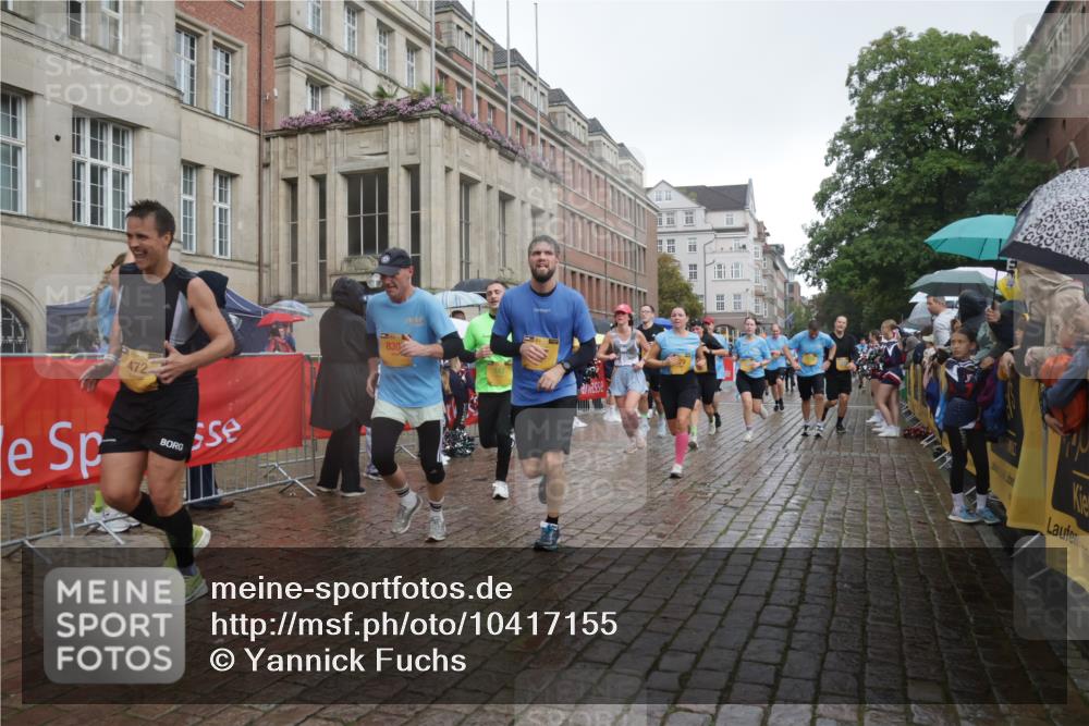 13.09.2026 - Kiel Lauf Yannick Fuchs http://msf.ph/oto/10417155 13.09.2026 10:49:10 Ziel 810, 1087, 1483, 1533, 1732, 1989, 2051, 2074, 2810, 2879, 3399, 3640, 4140, 4206, 4528, 4670, 4865, 4876, 5543, 6305, 6933, 7545, 8032, 8271, 8329, 8594, 8991, 9728, 10411, 10481, 11099, 11117, 11475, 11974, 12305, 12582, 12759, 73, 147, 170, 376, 418, 439, 472, 598, 727, 966, 1185, 1455, 1930, 2383, 3158, 3496, 3613, 3631, 3795, 3845, 3916, 4201, 4510, 4528, 4809, 5074, 5228, 5246, 5803, 6046, 6050, 6087, 6376, 6745, 7789, 7906, 7999, 8271, 8377, 8891, 959, 1770, 2133, 147 meine-sportfotos.de