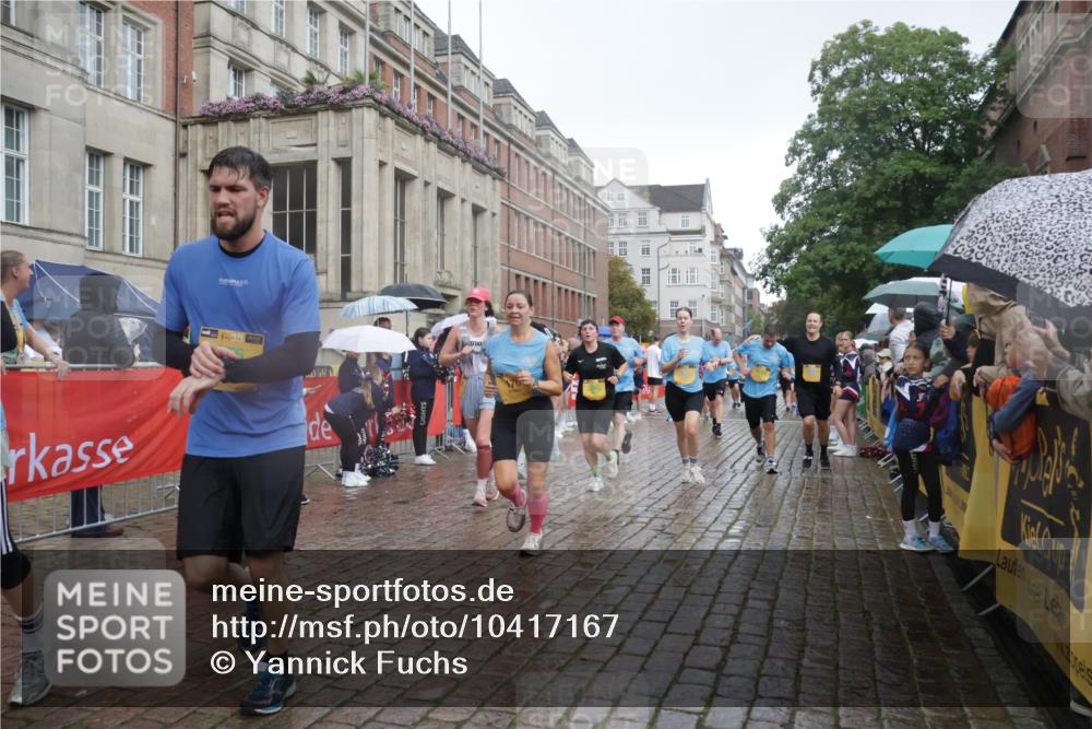 13.09.2026 - Kiel Lauf Yannick Fuchs http://msf.ph/oto/10417167 13.09.2026 10:49:11 Ziel 810, 1087, 1483, 1533, 1732, 1989, 2051, 2074, 2810, 2879, 3399, 3640, 4140, 4206, 4670, 4865, 4876, 5543, 6305, 6855, 6933, 7545, 8032, 8329, 8594, 8991, 9728, 10079, 10411, 10481, 11099, 11117, 11475, 11974, 12305, 73, 147, 170, 376, 418, 439, 472, 598, 727, 966, 1185, 1455, 1930, 2383, 3158, 3496, 3613, 3631, 3795, 3845, 3916, 4201, 4510, 4528, 4809, 5074, 5228, 5246, 5803, 6046, 6050, 6087, 6305, 6376, 6745, 7789, 7906, 7999, 8271, 8377, 8891, 959, 1770, 2133, 147 meine-sportfotos.de