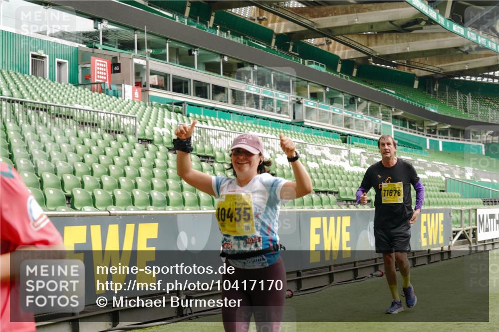 13.09.2026 - 21. swb-Marathon Bremen Michael Burmester http://msf.ph/oto/10417170 13.09.2026 10:42:31 Laufen im Stadion 10002, 10148, 10163, 10247, 10303, 10330, 10361, 10362, 10395, 10396, 10399, 10414, 10419, 10422, 10461, 10462, 10474, 10490, 10491, 10519, 10527, 10546, 10547, 10557, 10572, 10644, 10665, 10705, 10719, 10722, 10752, 10768, 10773, 10776, 10784, 10804, 10805, 10854, 10859, 10880, 10889, 10909, 10963, 10977, 11026, 11027, 11041, 11043, 11048, 11078, 11084, 11085, 11090, 11097, 11098, 11140, 11173, 11192, 11274 meine-sportfotos.de