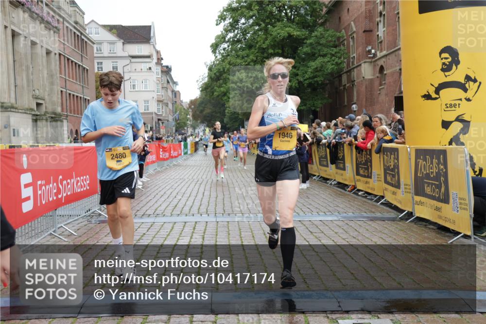 13.09.2026 - Kiel Lauf Yannick Fuchs http://msf.ph/oto/10417174 13.09.2026 09:38:23 Ziel 152, 1946, 2480, 2903, 3315, 3344, 6277, 9825, 11351, 152, 235, 836, 1487, 2221, 2408, 2638, 2854, 4089, 5242, 5534, 5930, 7459, 7723, 8702, 10444, 10690, 12613, 1806, 3814, 4043, 4518, 4975, 6989, 8482, 10415, 2057, 4252, 4790, 9518 meine-sportfotos.de