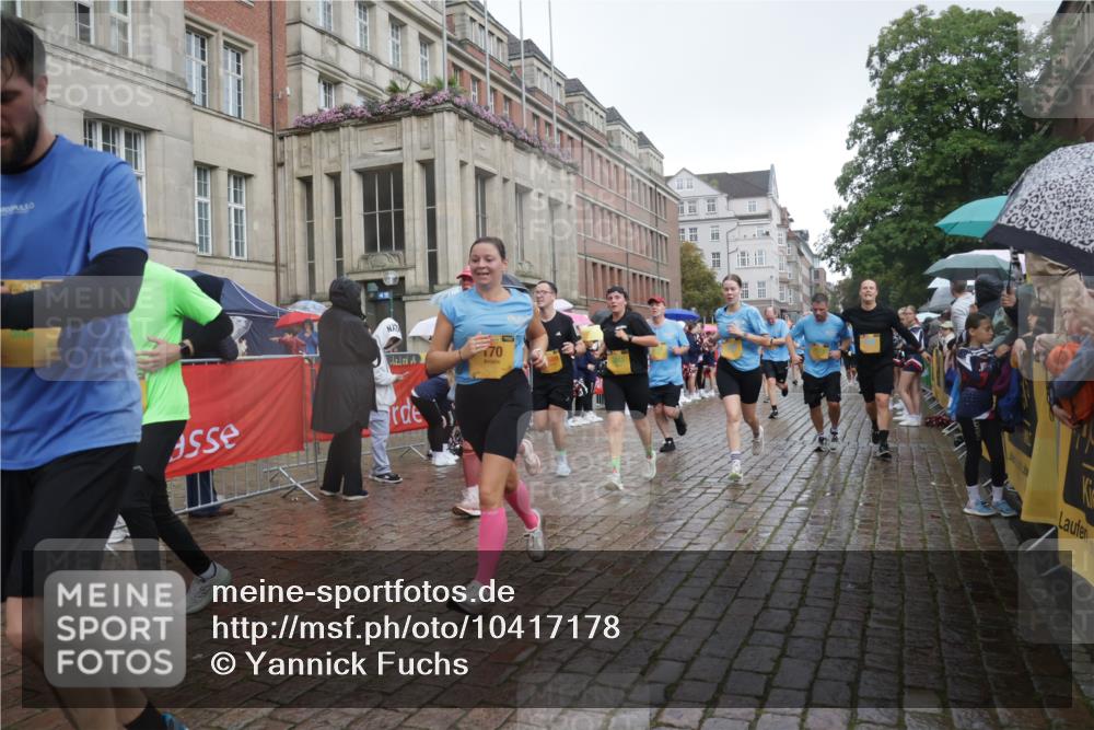 13.09.2026 - Kiel Lauf Yannick Fuchs http://msf.ph/oto/10417178 13.09.2026 10:49:11 Ziel 810, 1087, 1483, 1533, 1732, 1989, 2051, 2074, 2810, 2879, 3399, 3640, 4140, 4206, 4670, 4865, 4876, 5543, 6305, 6855, 6933, 7545, 8032, 8329, 8594, 8991, 9728, 10079, 10411, 10481, 11099, 11117, 11475, 11974, 12305, 73, 147, 170, 376, 418, 439, 472, 598, 727, 966, 1185, 1455, 1930, 2383, 3158, 3496, 3613, 3631, 3795, 3845, 3916, 4201, 4510, 4528, 4809, 5074, 5228, 5246, 5803, 6046, 6050, 6087, 6305, 6376, 6745, 7789, 7906, 7999, 8271, 8377, 8891, 959, 1770, 2133, 147 meine-sportfotos.de