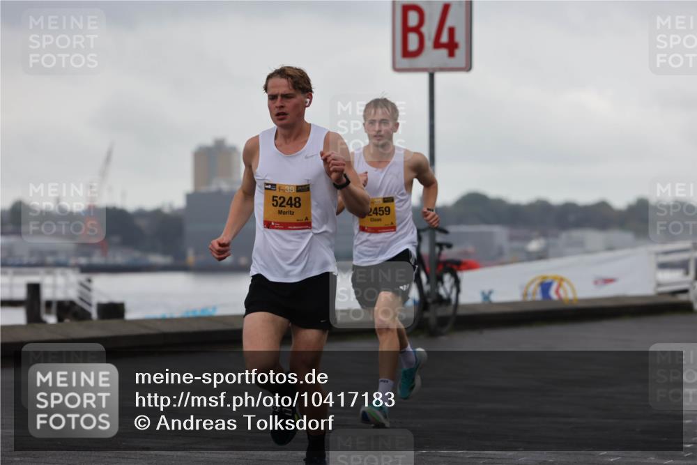13.09.2026 - Kiel Lauf Andreas Tolksdorf http://msf.ph/oto/10417183 13.09.2026 10:56:20 Kiellinie 4, 39, 5248, 2459 meine-sportfotos.de