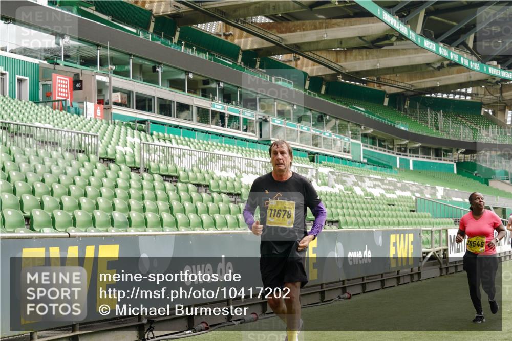 13.09.2026 - 21. swb-Marathon Bremen Michael Burmester http://msf.ph/oto/10417202 13.09.2026 10:42:32 Laufen im Stadion 10002, 10148, 10163, 10247, 10303, 10330, 10361, 10362, 10395, 10396, 10399, 10414, 10419, 10422, 10461, 10462, 10474, 10490, 10491, 10519, 10527, 10546, 10547, 10557, 10572, 10644, 10665, 10705, 10719, 10722, 10752, 10768, 10773, 10776, 10784, 10804, 10805, 10854, 10859, 10880, 10889, 10909, 10963, 10977, 11026, 11027, 11041, 11043, 11048, 11078, 11084, 11085, 11090, 11097, 11098, 11140, 11173, 11192, 11274 meine-sportfotos.de
